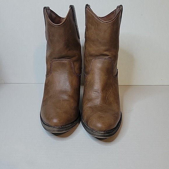 Madden Girl Brown Faux  Leather Western Cowboy Boots Women's 8 - 3" Block Heel - Picture 1 of 10